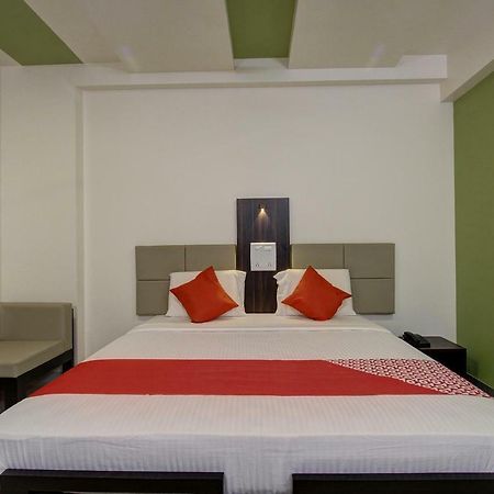 Oyo 39568 Alekha Gateway Hotell Sirsi Eksteriør bilde